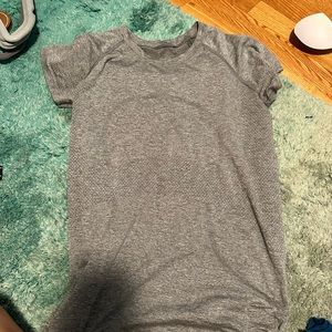 lulu short sleeve swiftly tech tee!!